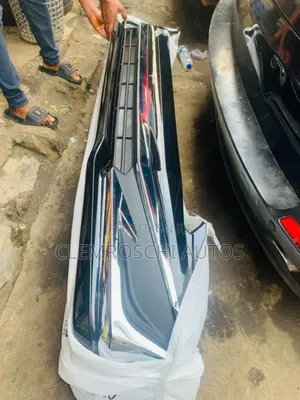 High Quality Certified Complete New Front Bumper Spoiler Prado 2020
