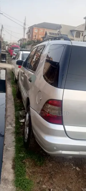 Mercedes-Benz M Class 2005 Silver