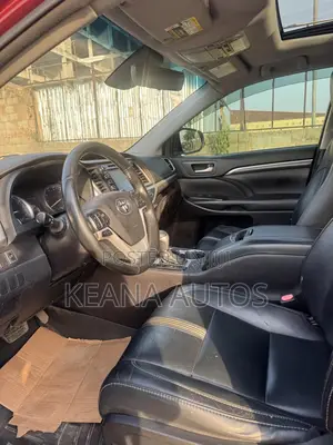 Toyota Highlander XLE 4x2 V6 (3.5L 6cyl 8A) 2018 Maroon