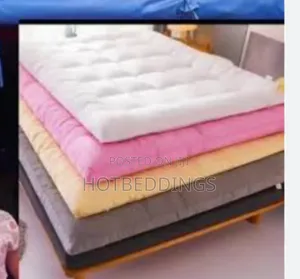 Different Colors Mattress Toppers -5pcs