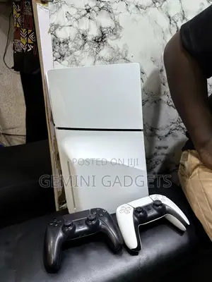 Ps5 Console With 2 Original Pads and 10games Installed