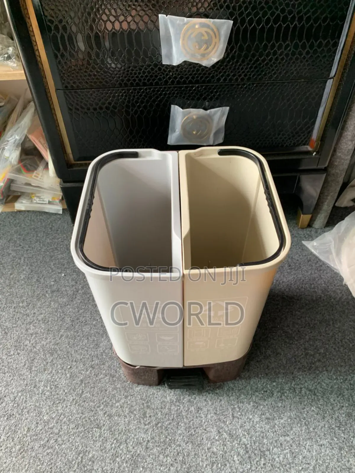 Trash/Waste Can