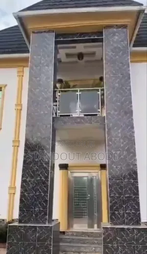 6bdrm Duplex in In Q Secure And, Idimu for sale