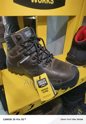 Vesuvio S3 Mid S3 Safety Jogger Boot