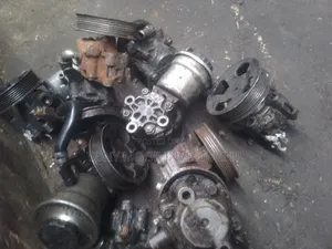Toyota Hilux Japan Steering Pump 2tr