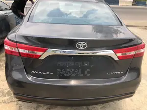 Toyota Avalon Limited 4dr Sedan (3.5L 6cyl 6A) 2015 Gray