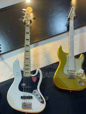 White Fender Jazz Bass 5 Strings Active Bass Guitar