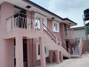 3bdrm Block of Flats in Loyola, Agodi for rent