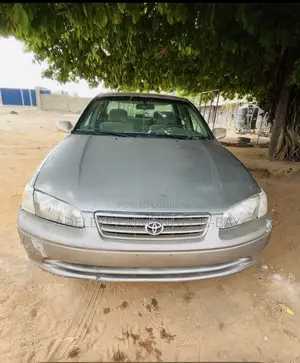 Toyota Camry 2001 Silver