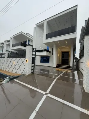 5bdrm Duplex in Lekki for sale