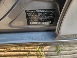 Hyundai Sonata Limited 2.0T Sedan (2.0L 4cyl 6A) 2012 Gray