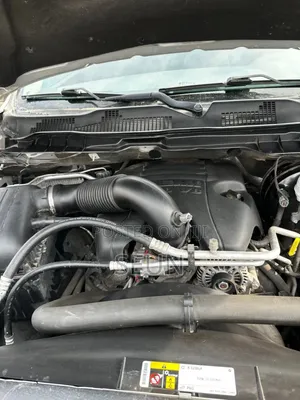 Dodge RAM 1500 5.7 Petrol AWD 2017 Silver