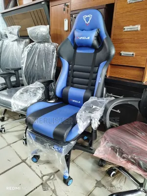 Blue and Black Furgle Game Chair