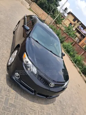 Toyota Camry SE Sport 4dr Sedan (2.5L 4cyl 6A) 2014 Black