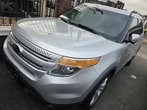 Ford Explorer Limited 4dr 4x4 (3.5L 6cyl 6A) 2013 Silver
