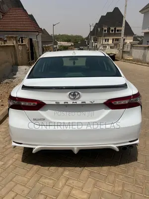 Toyota Camry 2020 White