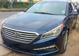 Hyundai Sonata Limited 4dr Sedan (2.4L 4cyl 6A) 2015 Blue