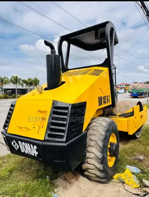 Heavy Duty Equipment, Lowbed, Excavator, Crane , Roller Hire