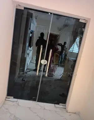 Frameless Glass Door for Patio or Toilet