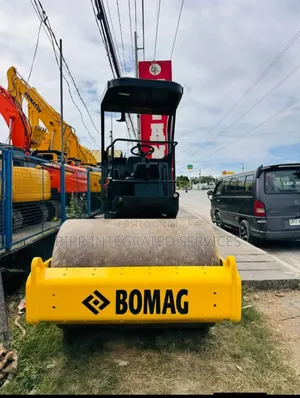 Roller, Excavator, Heavy Duty Equipment Hire