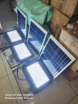 100w Led Solar Floodlight – Bright Energy Saving