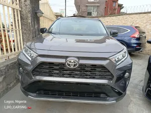 Toyota RAV4 Limited AWD 2020 Gray