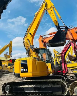 Excavator, Grader, Swamp Boggy For Hire