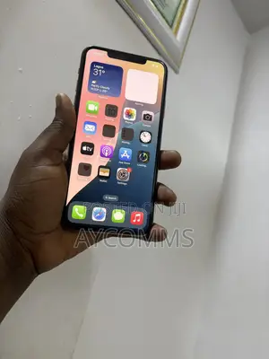 Apple iPhone 11 Pro Max 64 GB Gold