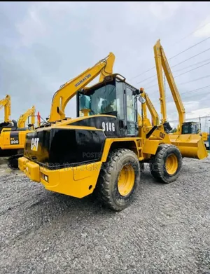 Excavator, Payloader, Backhoe, Construction Equipment Hire