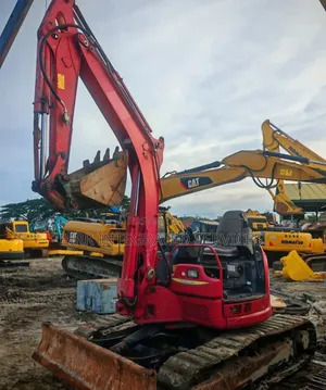 Construction Equipment Hire, Payloader, Swamp Buggy, Grader For Hire