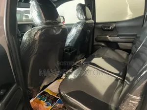 Toyota Tacoma Limited 2022 Silver