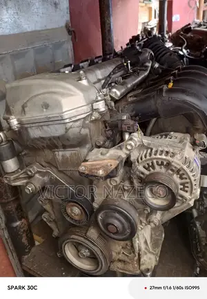 Toyota Corolla 05 Engine