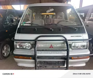 Mitsubishi L300 2005 Grey