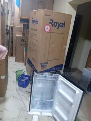 Royal 105l Table Top Fridge With Adjustable Thermostat