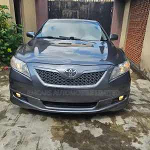Toyota Camry 2.4 SE Automatic 2008 Gray