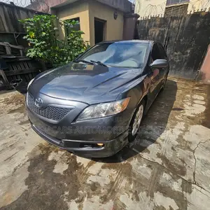 Toyota Camry 2.4 SE Automatic 2008 Gray