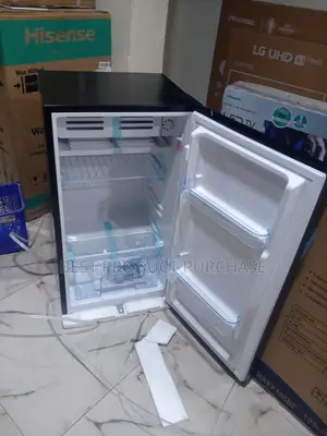 Trusted Seller: Royal 105l Table Top Fridge