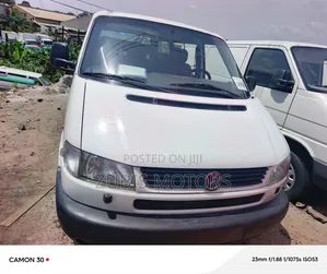 Volkswagen Transporter 2000 White