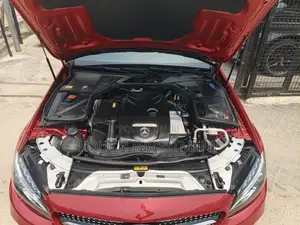 Mercedes-Benz C300 Luxury 4matic Sedan AWD (2.0L 4cyl 7A) 2017 Red