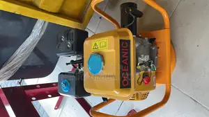 Honda Engine Poker Vibrator Machine