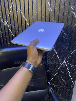 Laptop Apple MacBook Pro 2015 8GB Intel Core i5 SSD 128GB