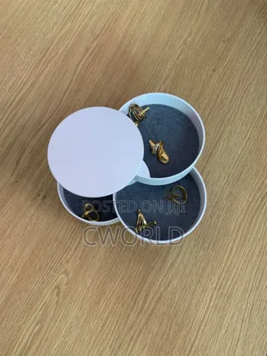 Rotating Multilayer Jewelry Box