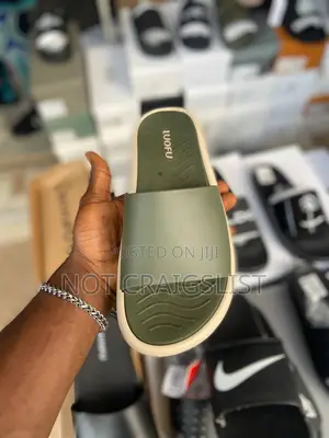 Soft Comfy Luofu Slides – Premium Palm Slippers