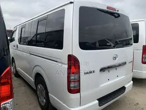 Toyota HiAce 2011 White