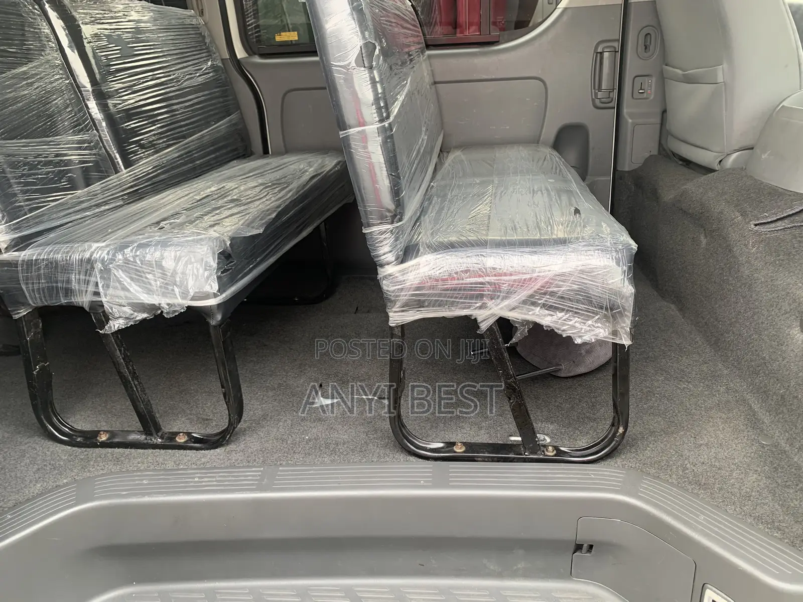 Toyota HiAce 2011 White
