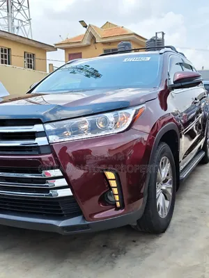 Toyota Highlander XLE 4dr SUV (3.5L 6cyl 6A) 2015 Burgundy