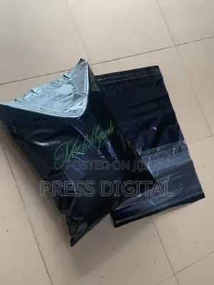 Courier Nylon