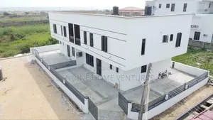 4bdrm Duplex in Orchid, Chevron for sale