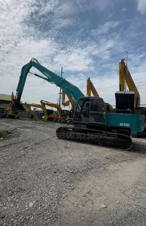 Payloader, Excavator, Heavy Duty Equipment Hire