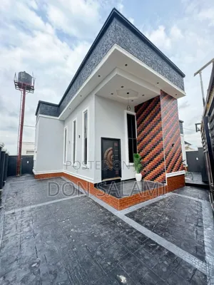 3bdrm Bungalow in Omachi Estate, Port-Harcourt for sale
